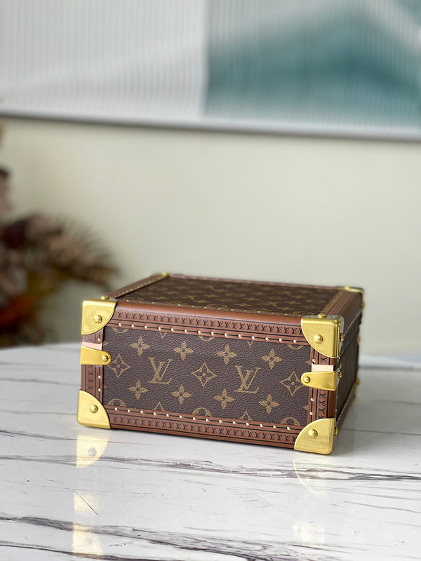 I W Fashion Lu-Vi bags - 17367