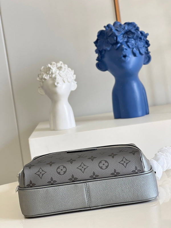 I W Fashion Lu-Vi Bags - 16757