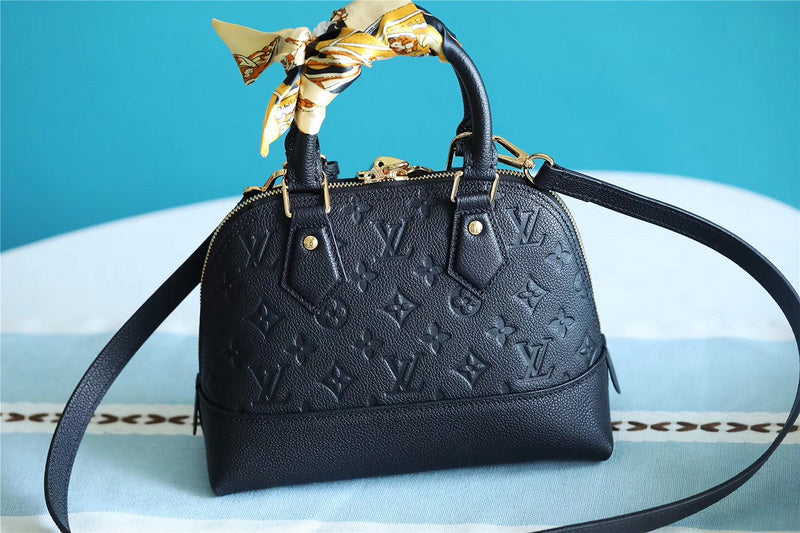 I W Fashion Lu-Vi bags - 8297