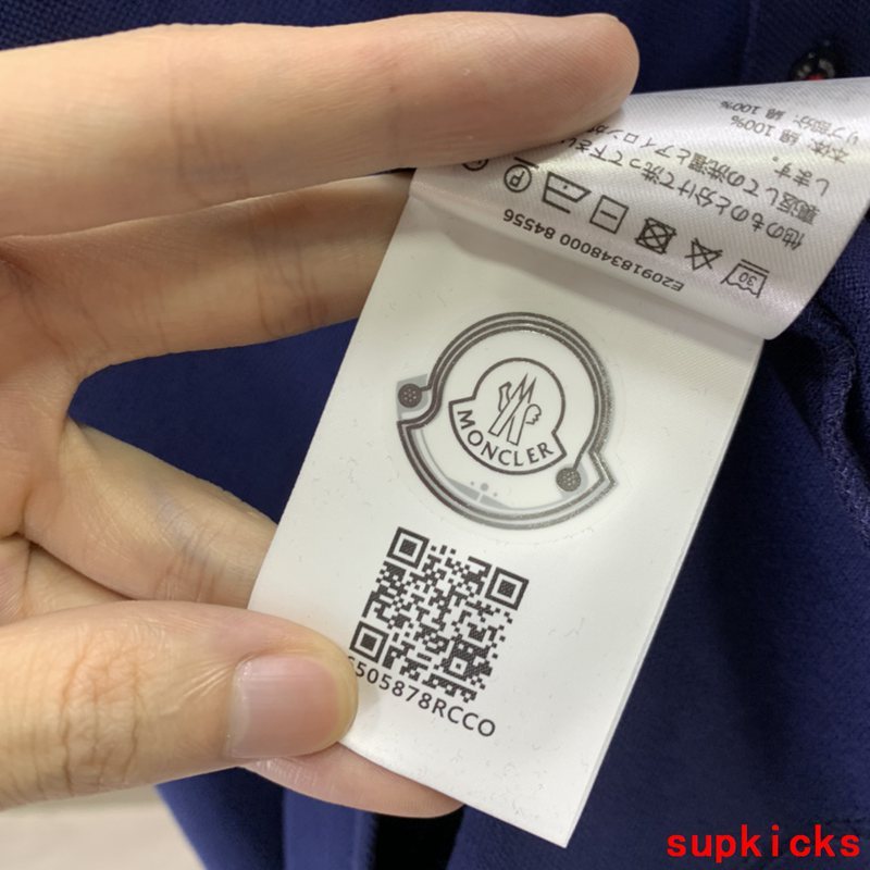 Moncler Luxury Cloth