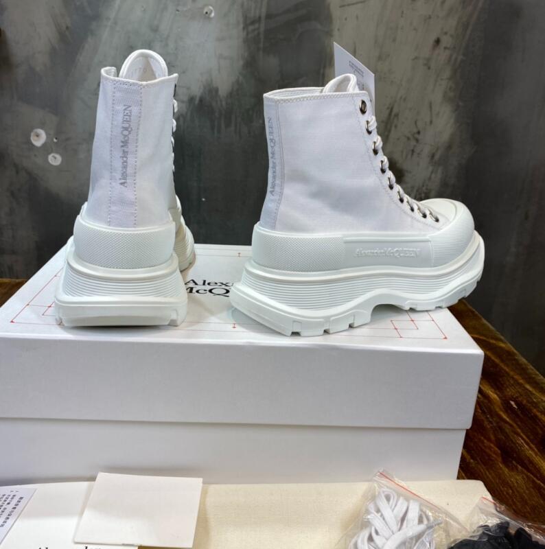 Mila's Edit - AQ Men SHoes - 395