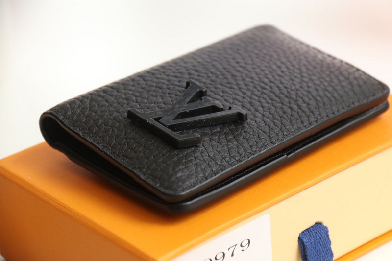 I W Fashion Lu-Vi bags - 17597