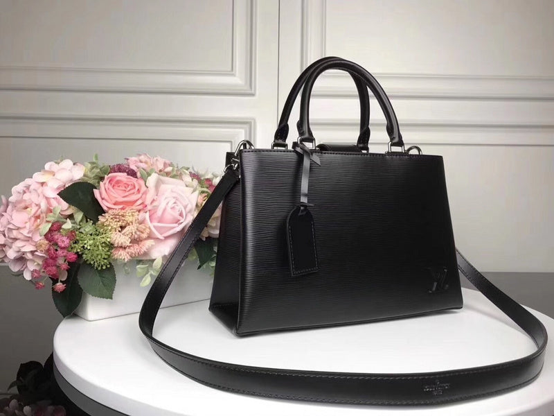 I W Fashion Lu-Vi bags - 17494