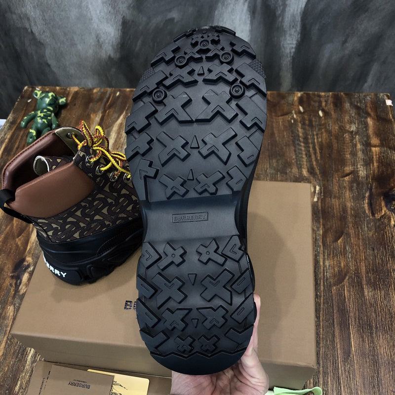 Burberry Luxury Shoes