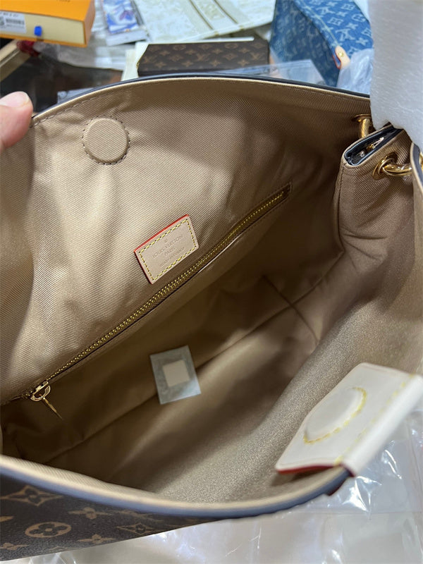 PHA - LOV Bags - 209
