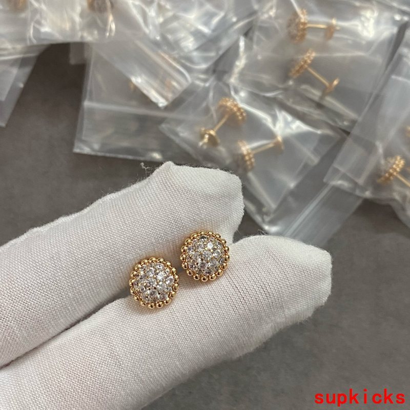 Van Cleef & Arples Jewelry