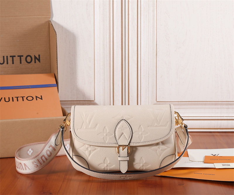 PHA - LOV Bags - 375