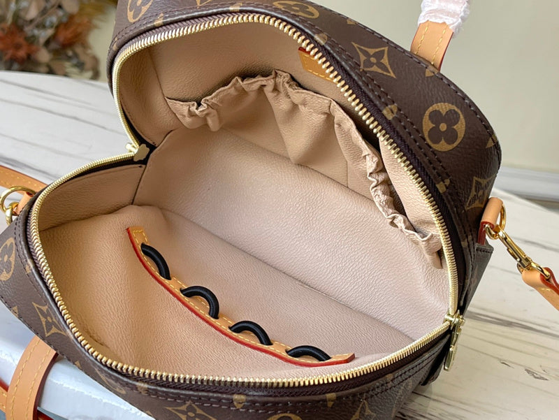 I W Fashion Lu-Vi bags - 17085