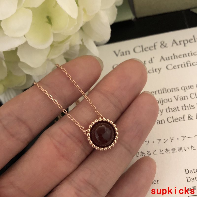 Van Cleef & Arples Jewelry