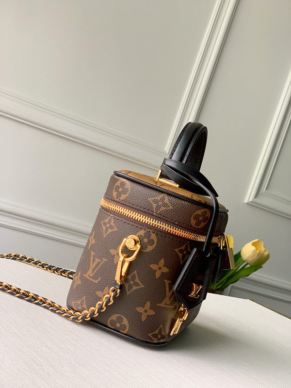 LOV2 Bags - Luxurious Bags  2675