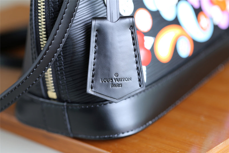 I W Fashion Lu-Vi bags - 8256