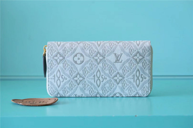 I W Fashion Lu-Vi bags - 8896