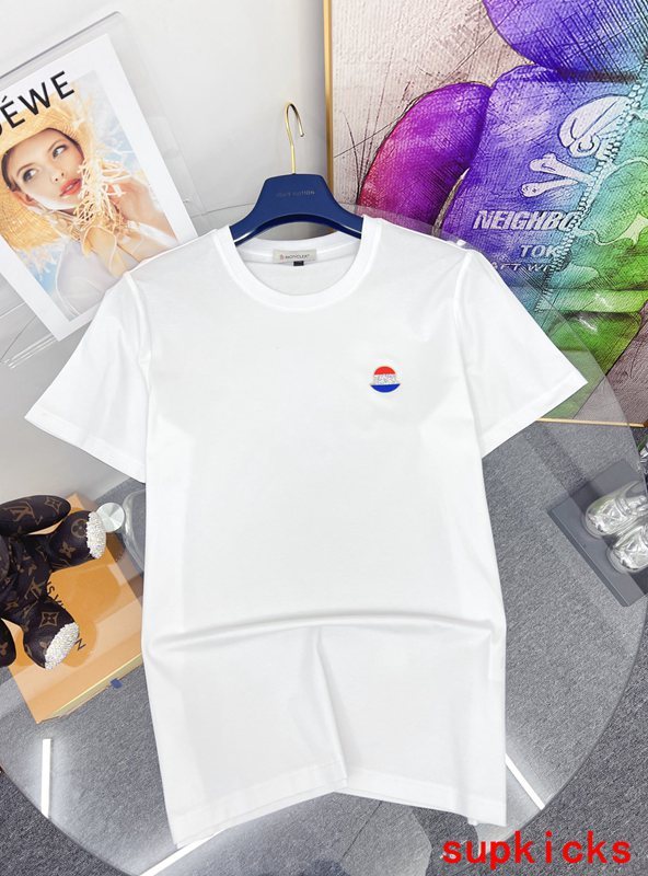 Moncler Luxury Cloth