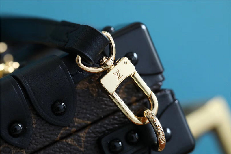 I W Fashion Lu-Vi bags - 8234
