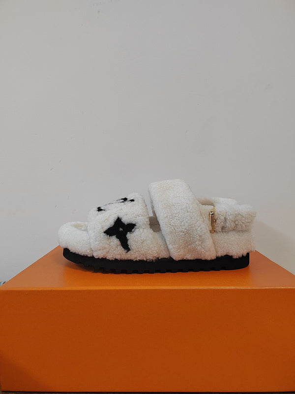 Louis Vuittion Luxury Shoes