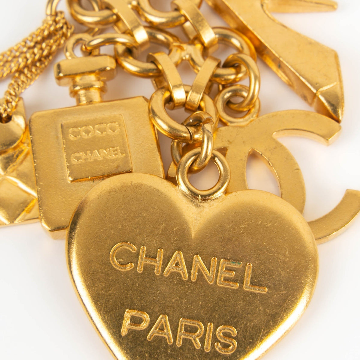 Broche charms Top Quality Chanel 1995