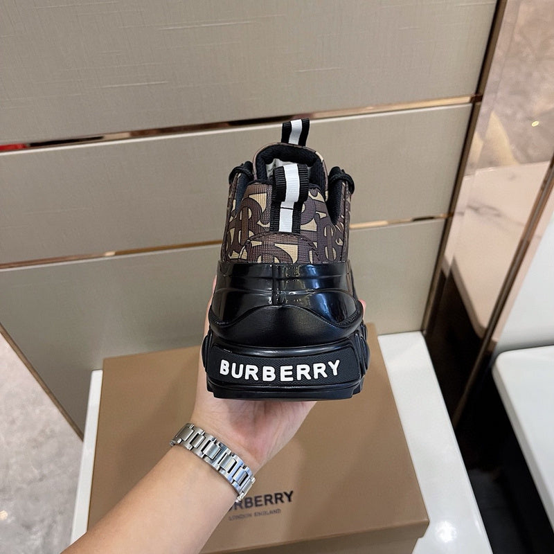 Burberry Luxury Shoes