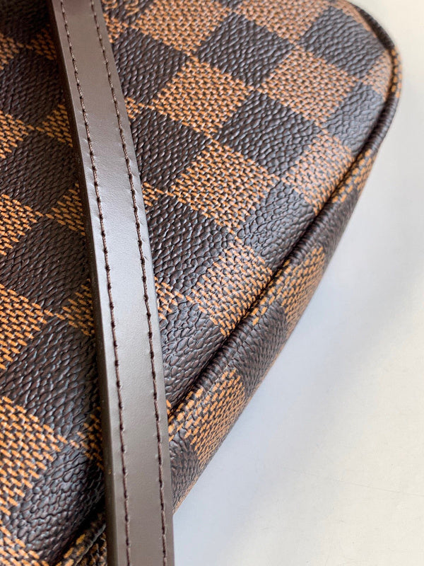 I W Fashion Lu-Vi bags - 17062