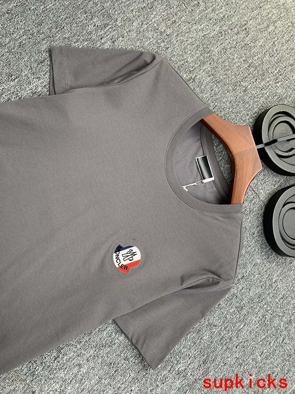 Moncler Luxury Cloth