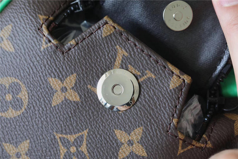 I W Fashion Lu-Vi bags - 10662