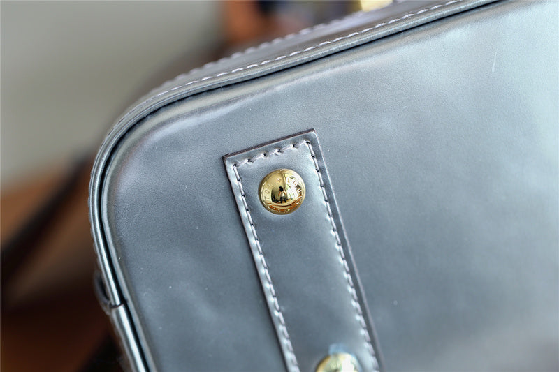 I W Fashion Lu-Vi bags - 8273