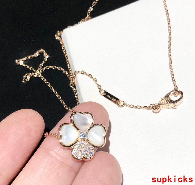 Van Cleef & Arples Jewelry