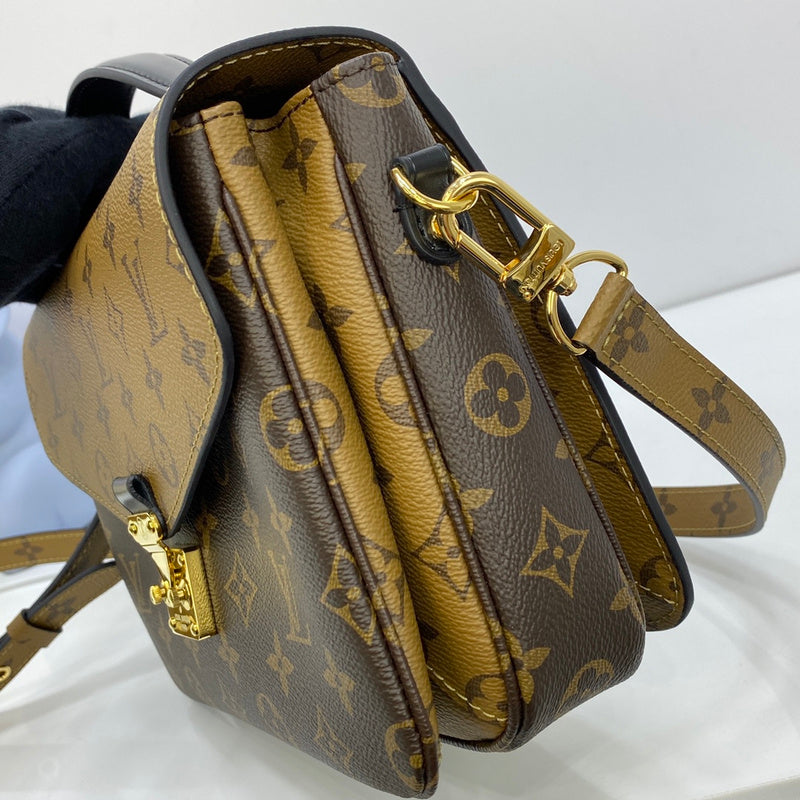 I W Fashion Lu-Vi bags - 17170