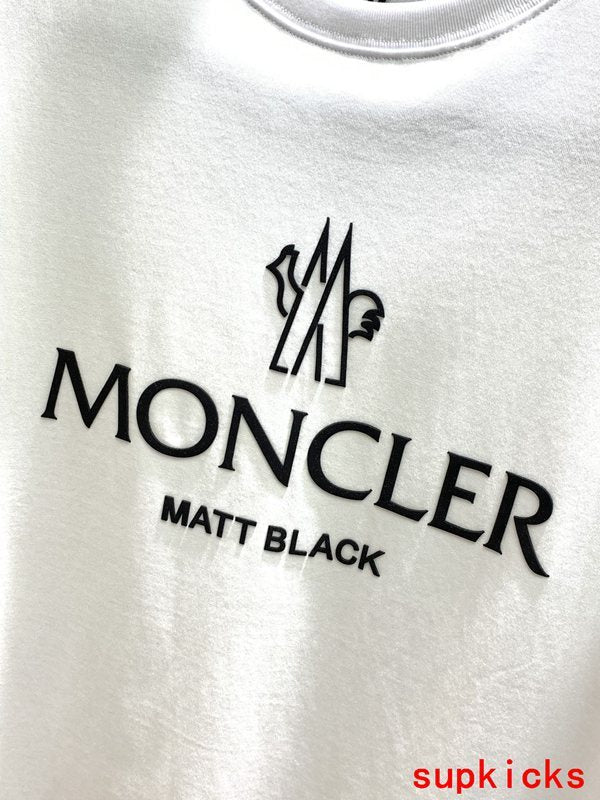 Moncler Luxury Cloth