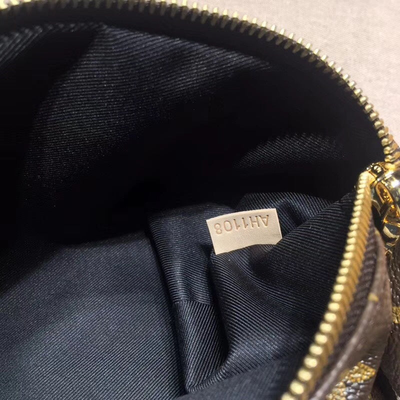 I W Fashion Lu-Vi bags - 17912