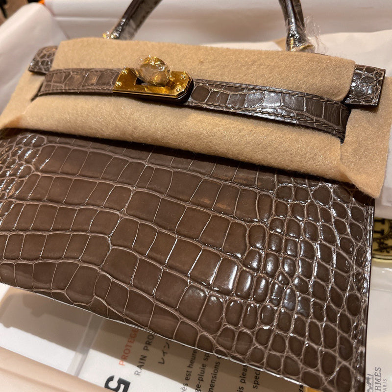 PHA - HMS Bags - 1817