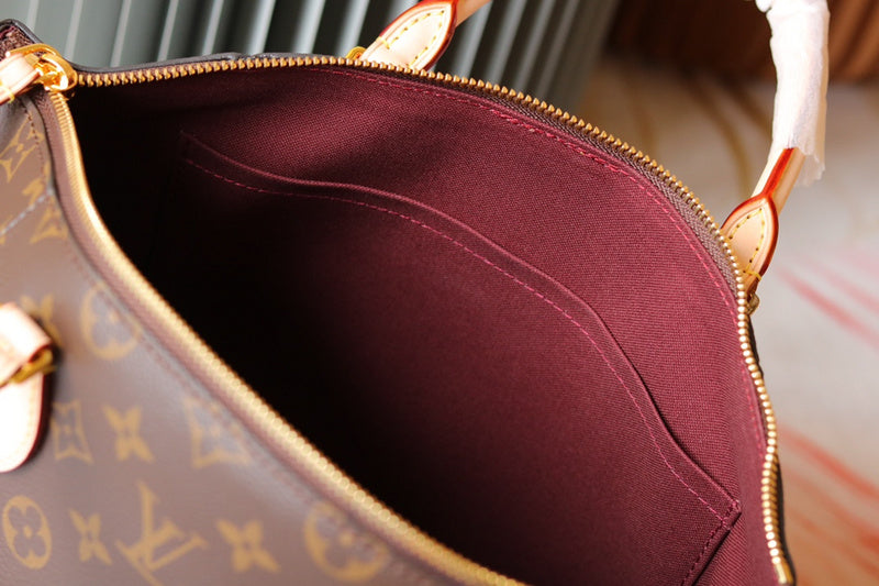 I W Fashion Lu-Vi bags - 17212