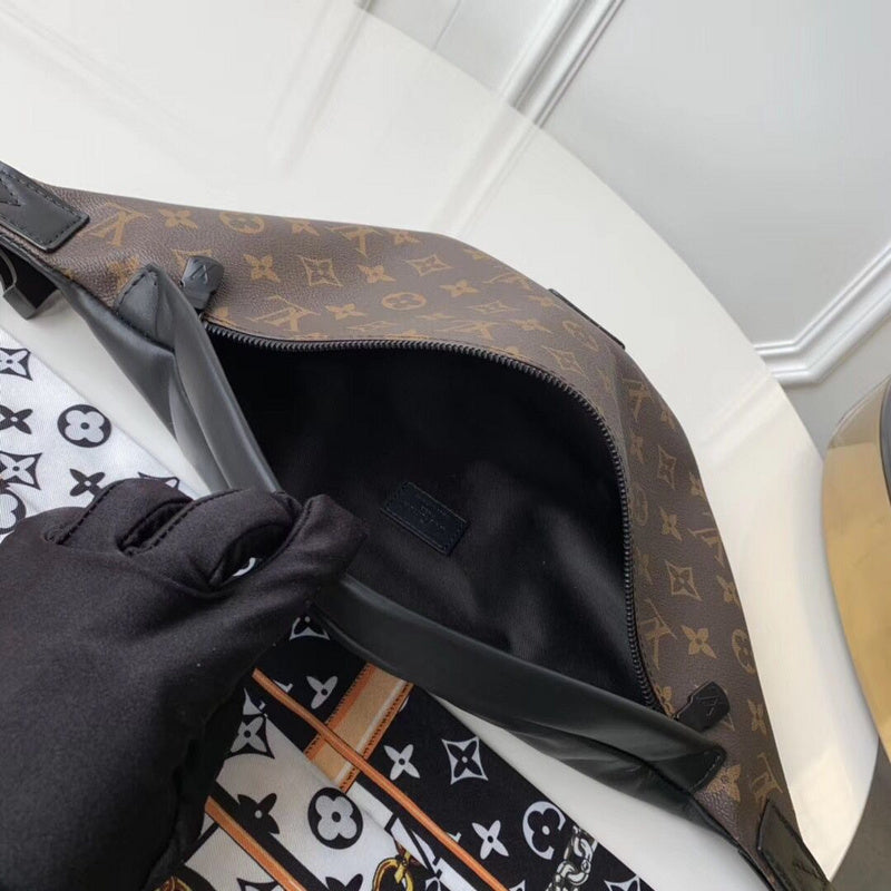 I W Fashion Lu-Vi bags - 17838