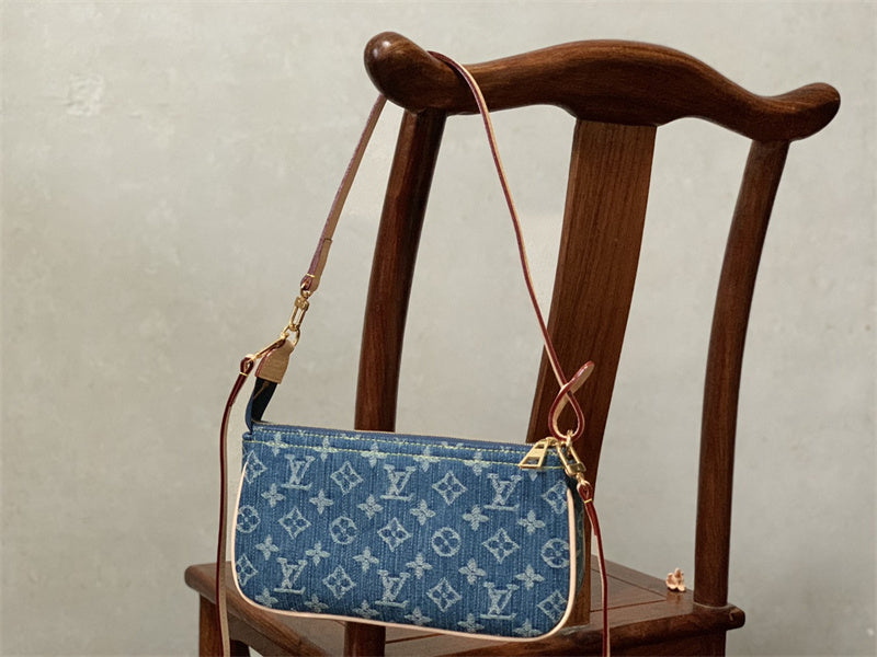 PHA - LOV Bags - 036