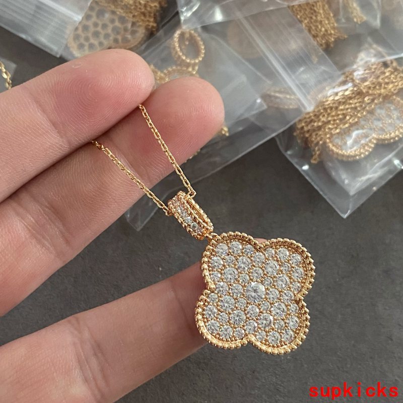 Van Cleef & Arples Jewelry