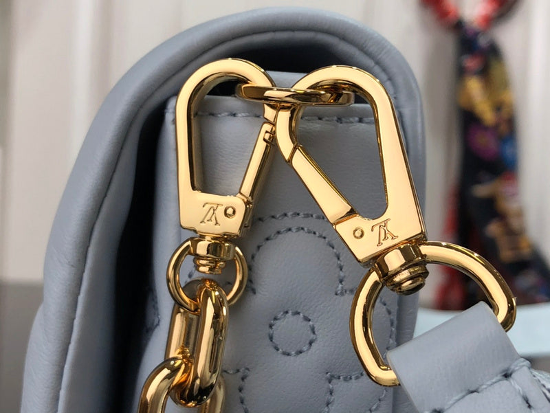 I W Fashion Lu-Vi Bags - 16734