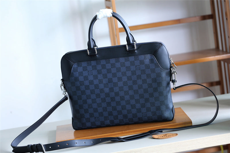 I W Fashion Lu-Vi bags - 9880