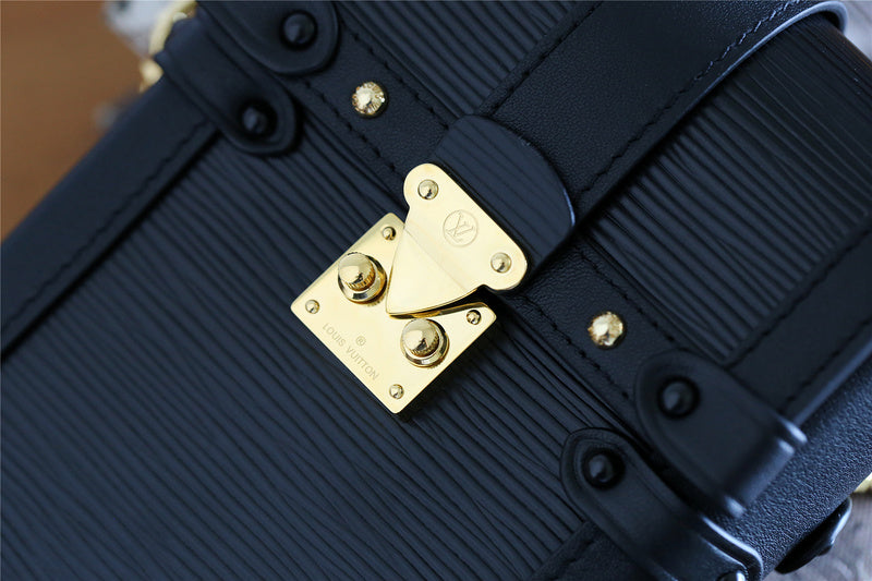 I W Fashion Lu-Vi bags - 9047