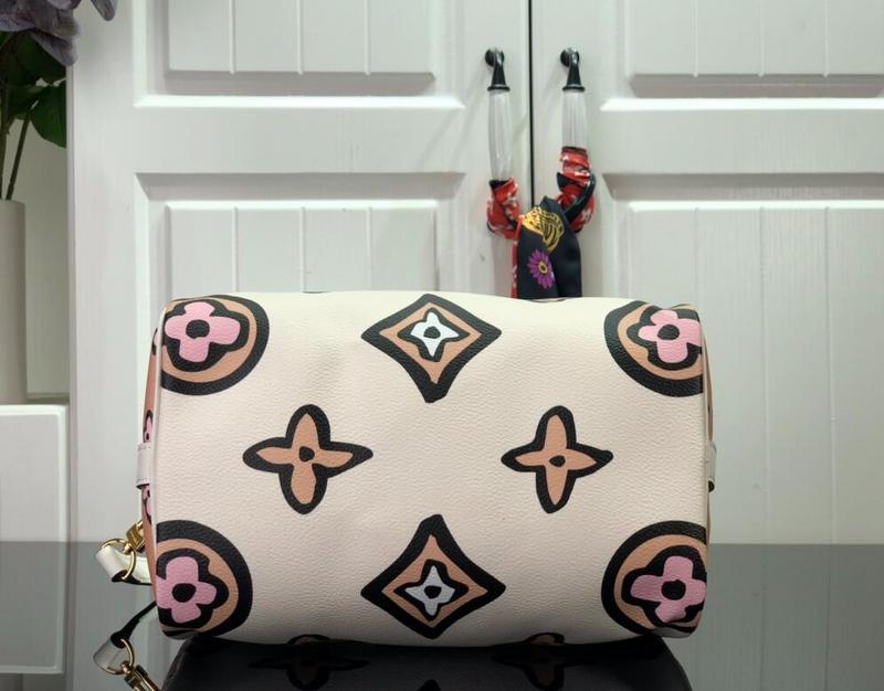 Mila's Edit - LOV Bags - 2209