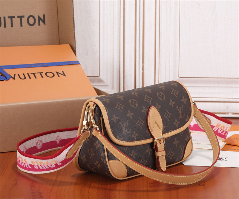 PHA - LOV Bags - 381