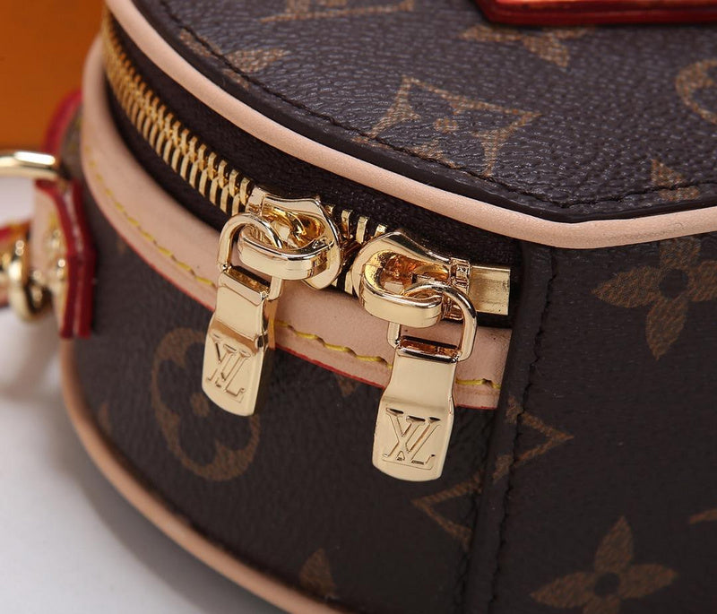 I W Fashion Lu-Vi bags - 17842