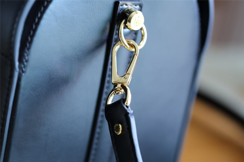 I W Fashion Lu-Vi bags - 8165