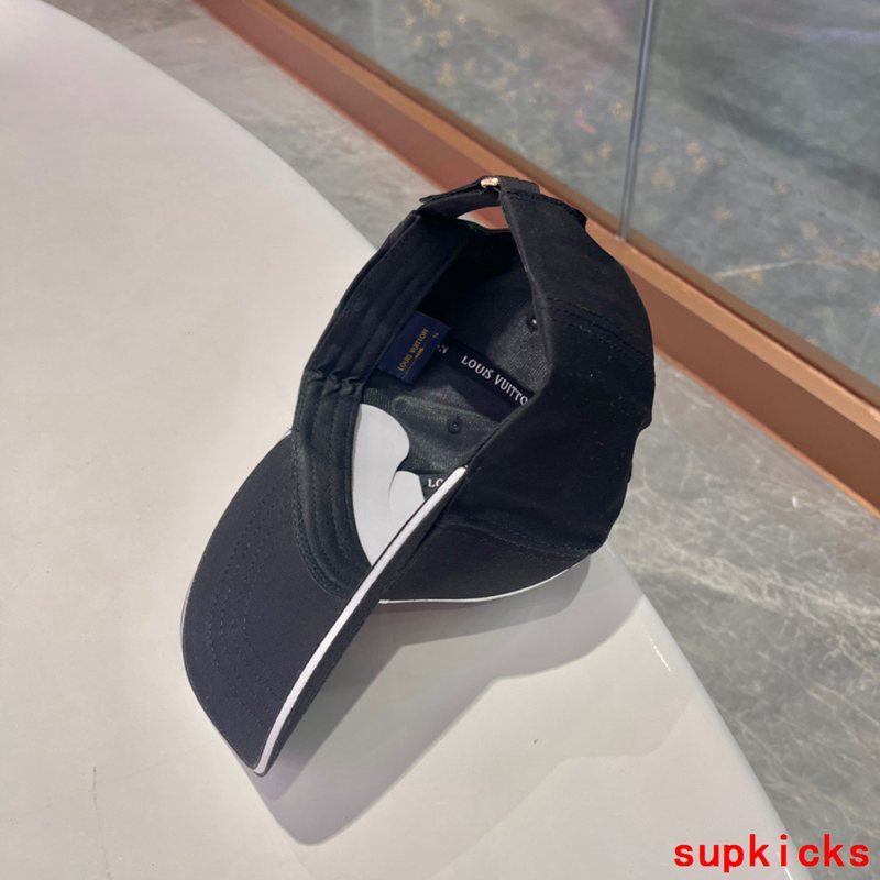 Louis Vuitton Luxury Cap
