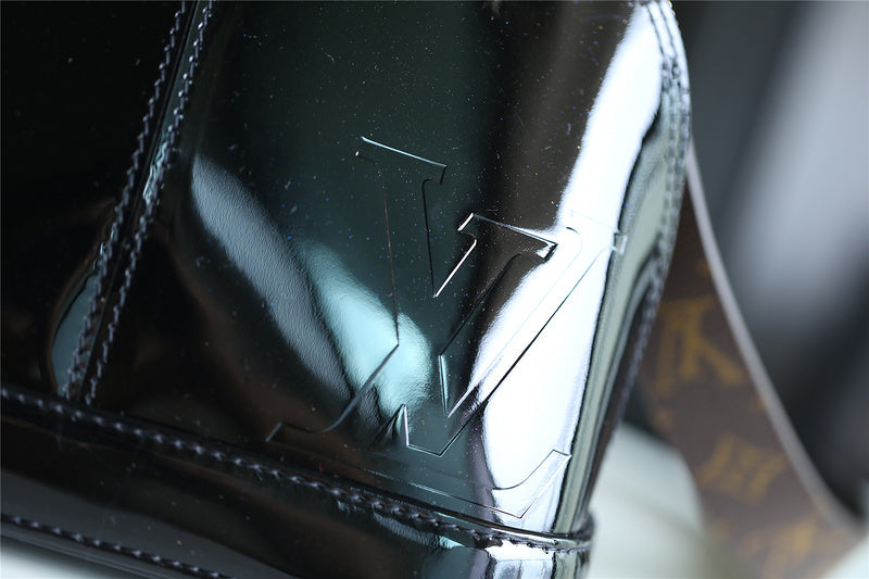 I W Fashion Lu-Vi bags - 8283