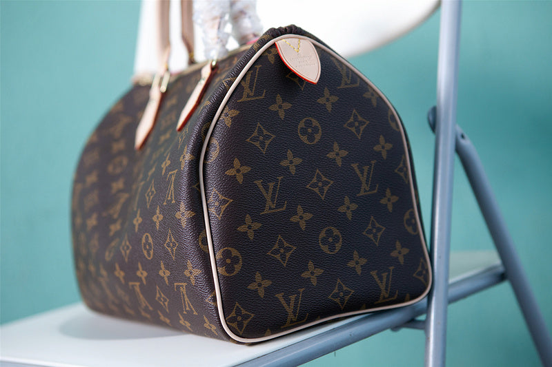 I W Fashion Lu-Vi bags - 8189