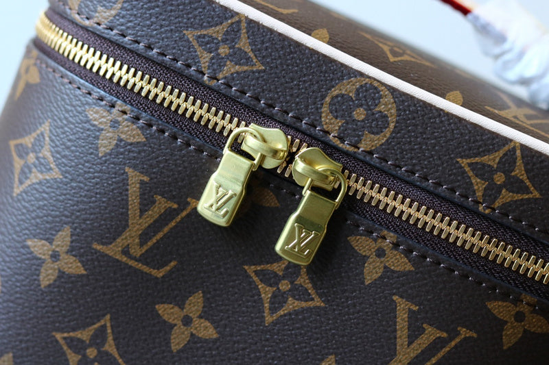 I W Fashion Lu-Vi Bags - 16981