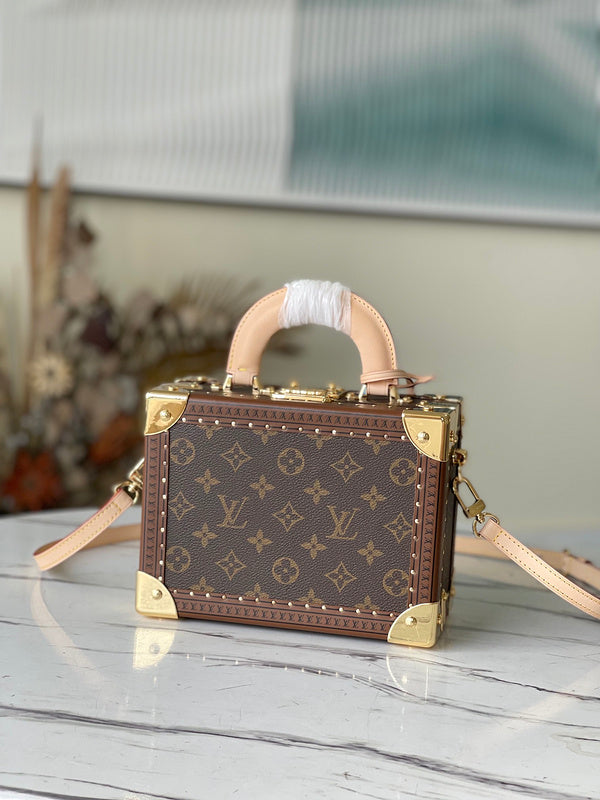 I W Fashion Lu-Vi bags - 17406