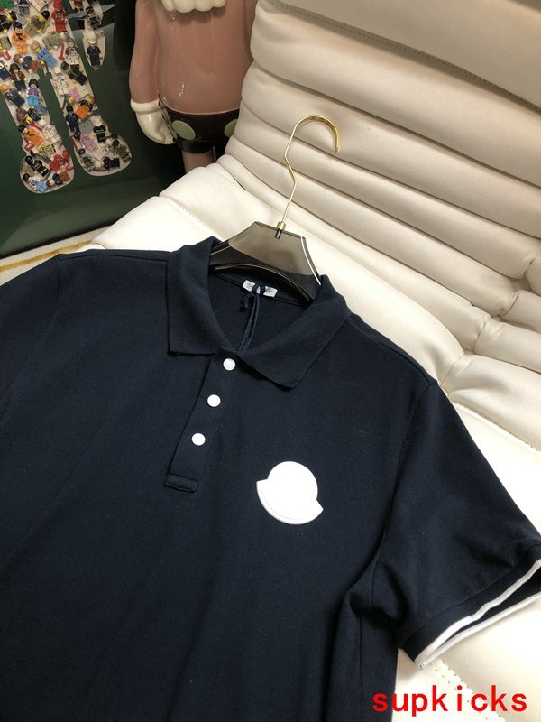 Moncler Luxury Cloth
