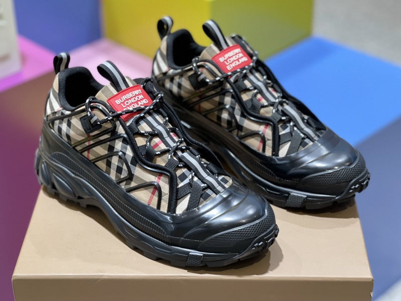 Burberry Luxury Shoes