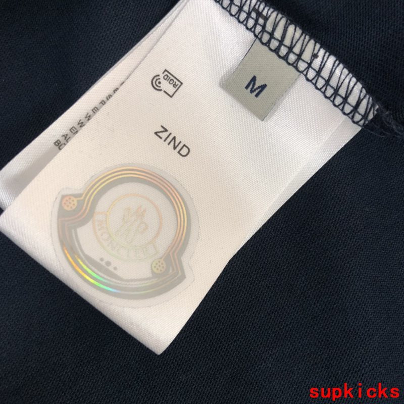 Moncler Luxury Cloth