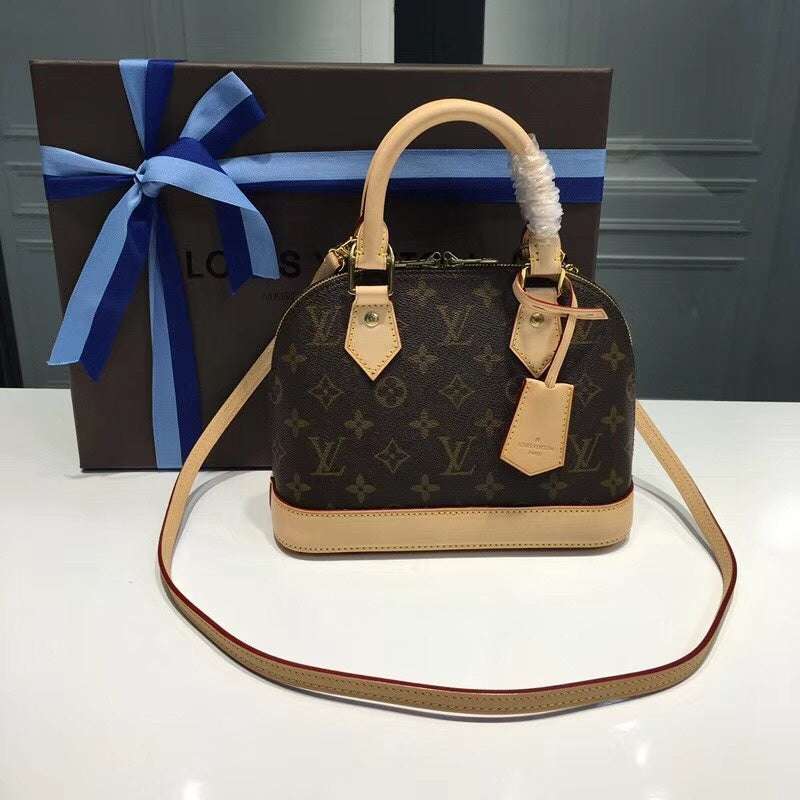 I W Fashion Lu-Vi bags - 17904